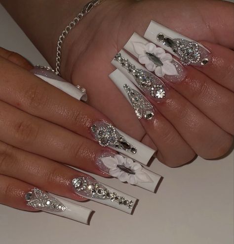 Virgo Aesthetic Nails, White Nails Extra, Long Pretty Nails, Silver Bling Nails, Marvel Nails, Royal Nails, Mexican Nails, Latina Nails, June Nails