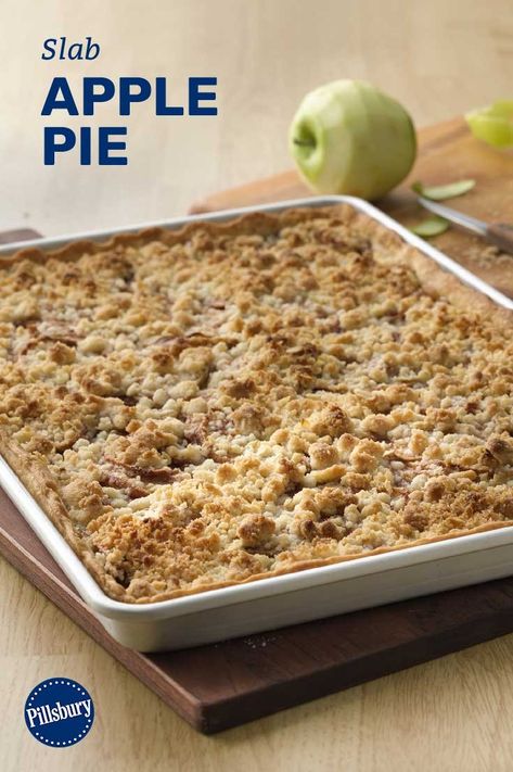 If you're in charge of apple pie at your family's Thanksgiving celebration, going with a larger-than-life slab pie ensures that everyone gets a piece! Apple Crumb Slab Pie 12 Tomatoes, Apple Pie In A Pan, Apple Slab Pie With Crumb Topping, Pie For A Crowd, Pie With Crumble Topping, Slab Pies, Slab Pie Recipes, Apple Slab Pie, Sunday Lunches