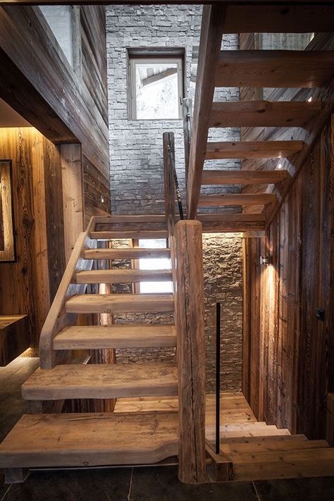 Rustic Staircase, Rustic Stairs, Chalet Interior, Chalet Design, French Bed, Chalet Style, Wooden Stairs, House Stairs, Decoration Inspiration