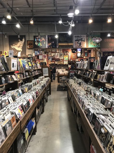 Music Store Aesthetic, Record Shop Aesthetic, Denver Colorado Aesthetic, Denver Aesthetic, Discos Aesthetic, Record Store Aesthetic, Vinyl Record Shop, Vinyl Shop, Vinyl Room