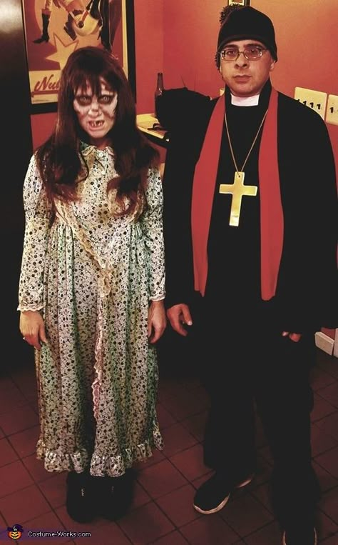 Scary Coustems Ideas, Exorcist Couple Costume, Classic Horror Couples Costumes, Regan Costume Exorcist, Diy Exorcist Costume, Holloween Costume Ideas Couple Scary, The Conjuring Halloween Costume, Hollywood Horror Costumes, Reagan Exorcist Costume