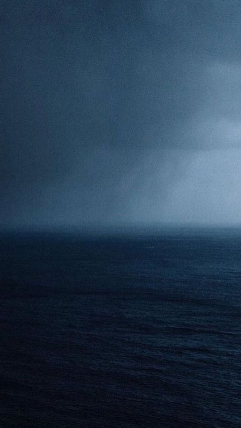 Angelic Ocean Aesthetic, Obscure Wallpaper, Dark Blue Sea Aesthetic, Deep Sea Aesthetic Dark, Serene Pictures, Ocean Horror, Ethereal Dreamscape, Dark Nautical, Scary Ocean