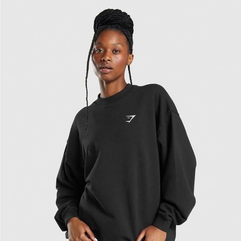 Gym Shark / Gymshark Oversized Training Workout Sweatshirt Gym Shark, Sweatshirt Fabric, Style Streetwear, Fleece Sweatshirt, Black Logo, Oversized Sweatshirt, Oversize Hoodie, Women Pullover, Black Sweaters