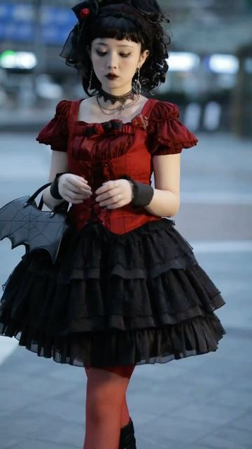 Cute Gothic Outfits, Devil Inspired, Lolita Outfits, Elegant Gothic, Alt Fashion, Japanese Street Fashion, J Fashion, Gothic Outfits, Gothic Lolita