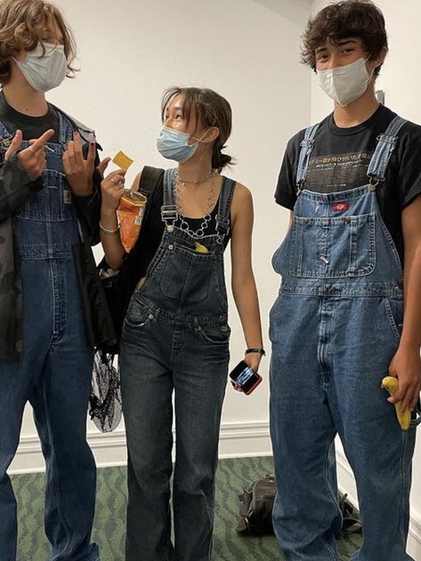 2022 Overalls, Boyfriend Outfit, Overalls Fashion, Disneyland Outfits, Overalls Men, Mens Overalls, Overalls Outfit, Mens Casual Dress Outfits, Mens Outfit Inspiration