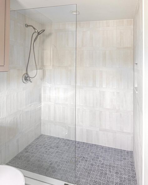 Julie Byler | 14th St. Gym bathroom | @bedrosianstile Celine tile is the new Cloe | Instagram Small Square Bathroom Tiles, 2x2 Square Tile Shower Floor, Cloe Tile Shower Bathroom, Neutral Tile Bathroom, Cloe Tile, Large Tile Bathroom, Shower Floor Tile Ideas, Shower Pan Tile, Bathroom 2024