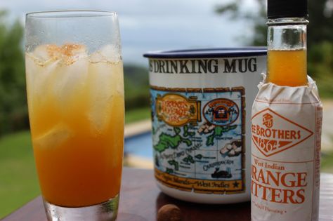 Sunshines Killer Bee Rum Punch Recipe - Food.com Barbados Rum Punch Recipe, Carribean Kitchen, Frozen Mojito Recipe, Frozen Mojito, Tropical Cocktail Recipes, Rum Punch Recipe, Barbados Resorts, Cuban Party, Rum Punch Recipes