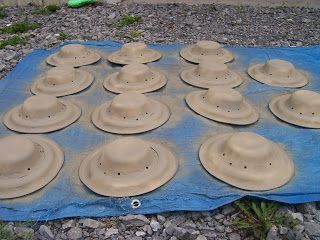 Paper Plate Safari Hats. using a bowl & plate. great for safari theme storytime. Zoo Keeper Hat Craft, Jungle Party Decorations Ideas, Zoo Keeper Craft, The Great Jungle Journey Vbs 2024 Crafts, Safari Vbs, Safari Hats, Preschool Jungle, Safari Crafts, Jungle Crafts