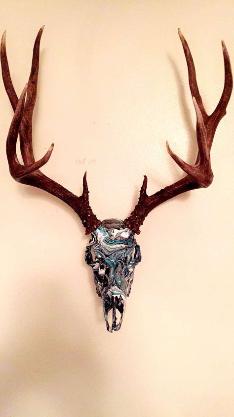 Hydro Dipped Deer Skull, Antlers Diy, Disco Desert, European Mount Ideas, European Mounts, Diy Antlers, Painted Deer Skulls, Deer Hunting Decor, Deer Skull Mount