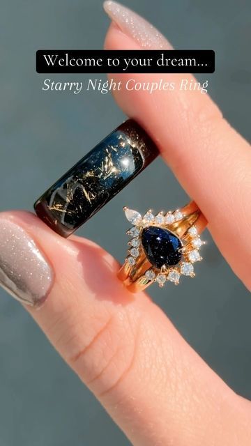 Feyre And Rhysand Wedding Ring, Night Court Wedding Aesthetic, Acotar Ring, Night Court Wedding, Acotar Jewelry, Fantasy Wedding Rings, Weding Rings, Midnight Blue Wedding, Blue Wedding Rings