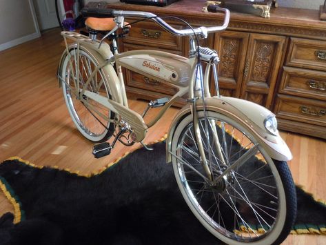 Vintage Cruiser Bike, Schwinn Cruiser, Schwinn Bicycles, Lowrider Bicycle, Schwinn Bike, Cruiser Bikes, Build A Bike, Beach Cruiser Bikes, Velo Vintage