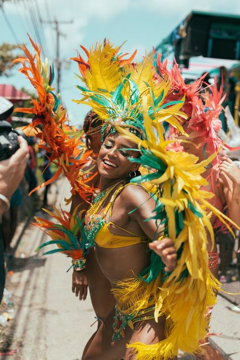 Scenes from Crop Over, the Festival That Birthed All Those Rihanna Photos | GQ Brazilian Carnival Aesthetic, Afro Caribbean Aesthetic, Carnaval Aesthetic, Rio Carnival Dancers, Samba Brazil, Carnival Aesthetic, Carnival Outfit Carribean, Brazilian Culture, Carnival Dancers