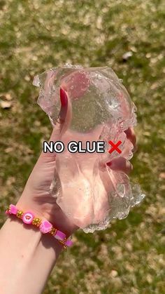 Make Slime Without Glue, No Glue Slime, Make Slime For Kids, Slime Without Glue, Ways To Make Slime, Glue Slime, Slime No Glue, Satisfying Things, On An Airplane