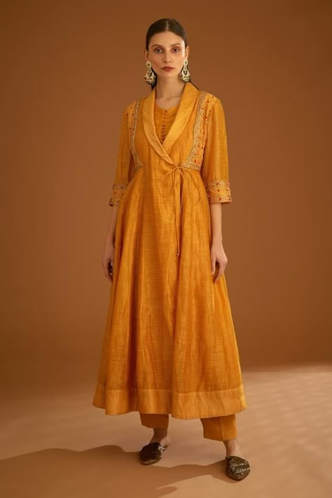 Mango Yellow, Zardozi Embroidery, Casual Tunics, Party Wear Indian Dresses, Indian Fashion Designers, Indian Attire, Thread Embroidery, Designs For Dresses, Indian Ethnic Wear