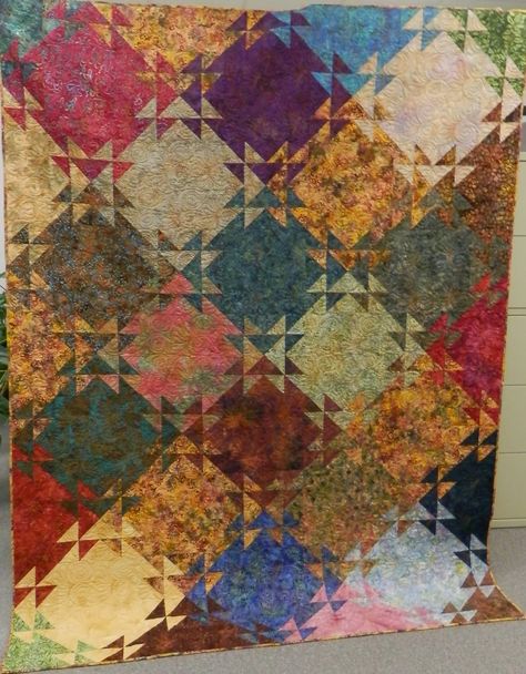 L' Fair Quilts: Don't Adjust Your Screen Shimmering Triangles Quilt, Shimmer Quilt, Triangles Quilt, Watercolor Quilt, Bright Quilts, Picnic Quilt, Red And White Quilts, Half Square Triangle Quilts, Batik Quilts