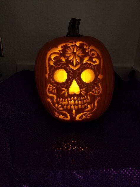 Sugar Skull Pumpkin Carving, Pumpkin Carving Ideas Skull, Pumpkin Carving Ideas Sugar Skull, White Jack O Lantern, Skull Pumpkin Carving, Witchy Pumpkin Carving, Pumpkin Carving Ideas Intricate, Skull Carved Pumpkin, Pumpkin Carving Intricate