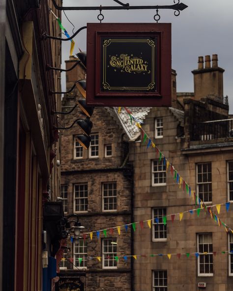 Kicked off 3 weeks in Scotland in the moodiest, spookiest, most beautiful, pub-filled town - Edinburgh 🤩! • I visited Edinburgh on a solo trip back in 2018 and I was happy to see the city hasn't changed a bit! It's still charming - but lively. Moody - but uplifting. It's got all the things you want in a city and it's the perfect way to kick off a road trip to the highlands! • If you're visiting Edinburgh, here are my top recommendations... -Try haggis at Makars Mash Bar -The Devils Advocate ... Scotland Bucket List, Old Town Edinburgh, Devils Advocate, Places To Visit In Scotland, Things To Do In Edinburgh, Edinburgh Hotels, Visit Edinburgh, Places In Scotland, Edinburgh City