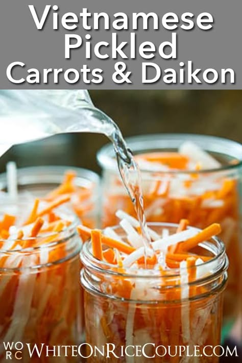 Pickled Carrots And Daikon, Daikon Recipe, Pickled Vegetables Recipe, Bahn Mi, Pickles Recipe, Radish Recipes, Pickled Carrots, Pickled Veggies, Vietnamese Cuisine