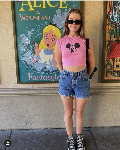 Disneyworld Summer Outfit, Disney Spirit Jersey Outfit Ideas, Cute Disneyland Outfits Summer, Disney Outfits Aesthetic Summer, Y2k Disney Outfits, Aesthetic Disneyland Outfits, Disney Outfits 2023, Disney Cute Outfits, Disneyland Outfit Ideas Summer