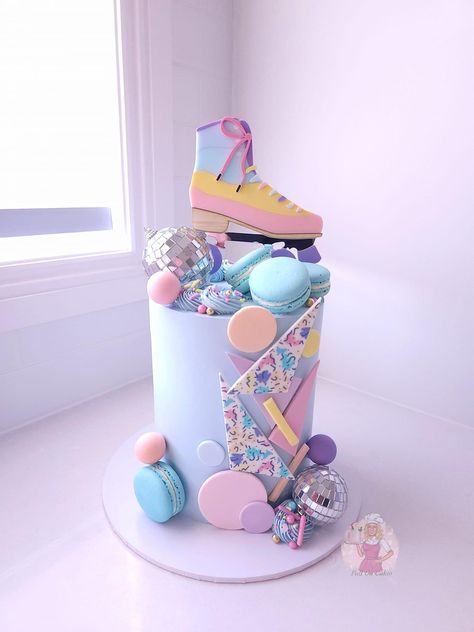 Ice Skating Cake, Roller Skate Cake, Roller Skate Birthday Party, Skate Birthday Party, Roller Skate Birthday, Skate Birthday, 13 Birthday Cake, Roller Skating Party, Cookie Recipes Homemade