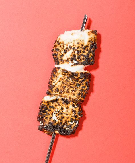 BURNT MARSHMALLOW PUDDING POPS Recees Cake, Marshmallow Pudding, Chocoflan Cake, Batchlorette Party, Wiggles Cake, Burnt Marshmallow, Pudding Pops, Lolly Cake, Marshmallow Cake