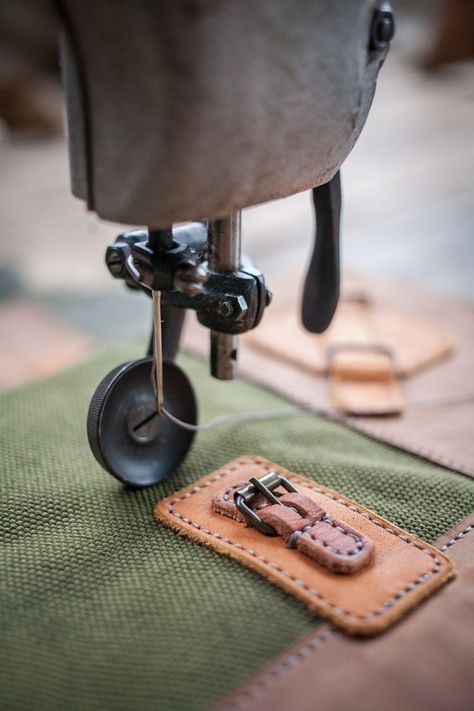 Purse Trends, Leather Working Tools, Canvas Rucksack, Longbow, Leather Craft Tools, Leather Diy Crafts, Leather Workshop, Leather Rucksack, Leather And Canvas