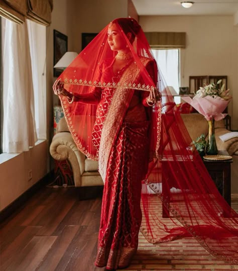 Nepali Bride Makeup, Nepali Bridal Look, Red Veil Wedding Indian, Nepali Bridal Saree, Nepali Bride Wedding Nepal, Nepali Wedding Dress, Red Bridal Veil, Fashion Hobbies, Nepali Bride