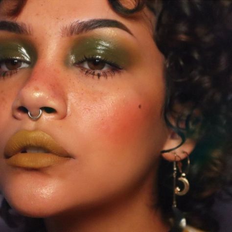 Aboni Cosmetics’s Instagram post: “@sylvurdust wearing our “Frenchie” Liquid Lipstick 😍” Green Lipstick Makeup, Green Lipstick, Green Lips, Green Palette, Green Makeup, Lipstick Makeup, Futurism, Creative Makeup, Space Age