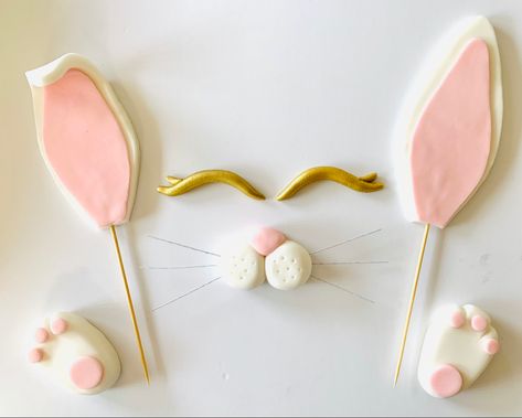 Bunny Cake Topper, Easter Cupcake Toppers, Lavender Bunny, Easter Cupcake, Satin Ice Fondant, Fondant Cake Topper, Easter Event, Edible Glue, Bunny Party