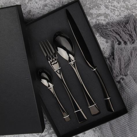 Black Silverware, Black Tableware, Luxury Cutlery, Black Cutlery, Black Flatware, Wealthy Woman, Black Dinnerware, Stainless Steel Silverware, Nice Kitchen