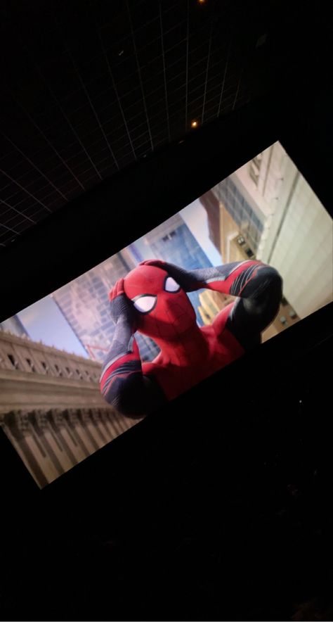 Spider Man Movie Night, Spiderman Nowayhome, Marvel App, Anna Clara, Film Marvel, Deadpool Movie, Spiderman Movie, Movie Cinema, Marvel Movie