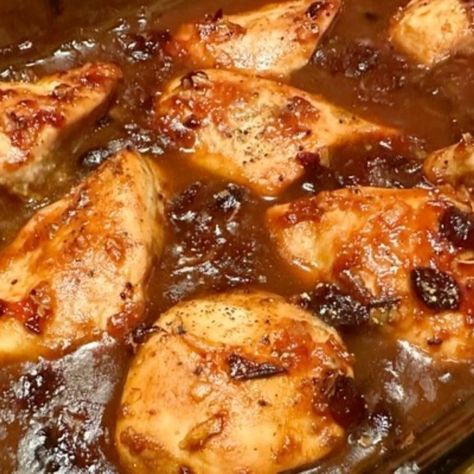 Cinnamon Chicken, Undercooked Chicken, Cinnamon Bread Easy, Baked Chicken Breasts, Cinnamon Bread Recipe, Baked Steak, Cranberry Chicken, Chicken Baked, Chicken Recipies