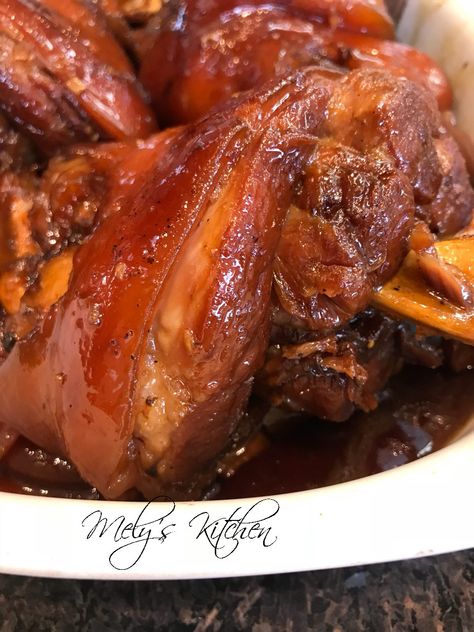 Pork Leg Recipes, Pata Tim, Recipe Filipino Food, Pata Recipe, Healthy Sesame Chicken, Pork Bites, Paleo Salad Recipes, Chicken Chopped Salad, Pork Belly Recipes