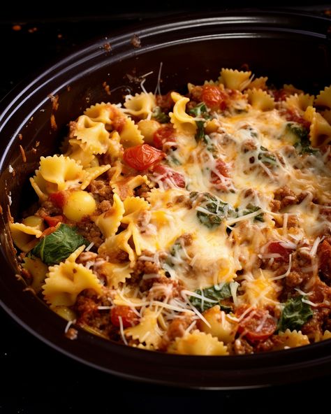 Crockpot Bowtie Lasagna, Macaroni Crockpot, Amish Onion Fritters, Crockpot Casserole Recipes, Onion Fritters, Macaroni Casserole, Casserole Crockpot, Appetizer Easy, Crockpot Pasta