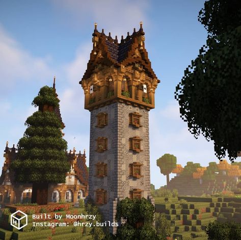 Minecraft Spruce Building Ideas, Mc Tower Design, Minecraft Building Tower, Minecraft Tower Designs Medieval, Minecraft Building Ideas Medieval House, House With Tower Minecraft, Minecraft Forest Castle, Tower Ideas Minecraft, Minecraft Houses Tower