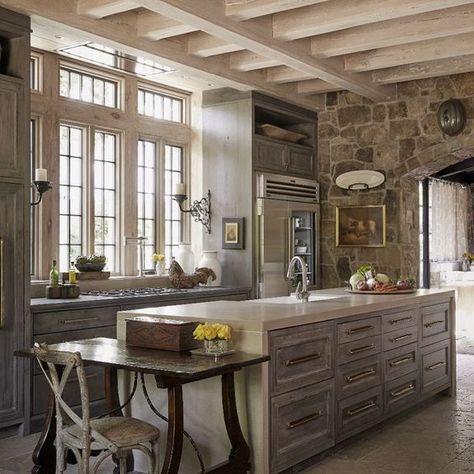 9 Jeffrey Dungan Architect Designed Kitchens Jeffrey Dungan, Devol Kitchens, Beautiful Kitchen Designs, Stunning Kitchens, Favorite Kitchen, Wood Kitchen, Kitchen Pantry, Architect Design, Beautiful Kitchens