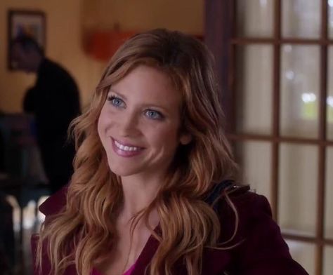 Brittany Snow- Chloe Beale PP3 Chloe Pitch Perfect, Pitch Perfect Chloe, Chloe Beale, Fictional Women, Brittany Snow, Bi Panic, Kin List, Cory Monteith, 2015 Movies