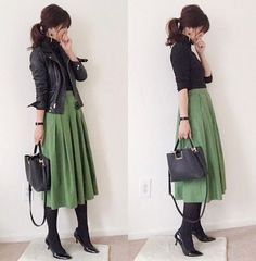 Rok Outfit, Skirt Outfits Fall, Kendall Jenner Outfits, Outfit Jeans, Mode Casual, Midi Skirts, 가을 패션, Spring Style, Green Skirt