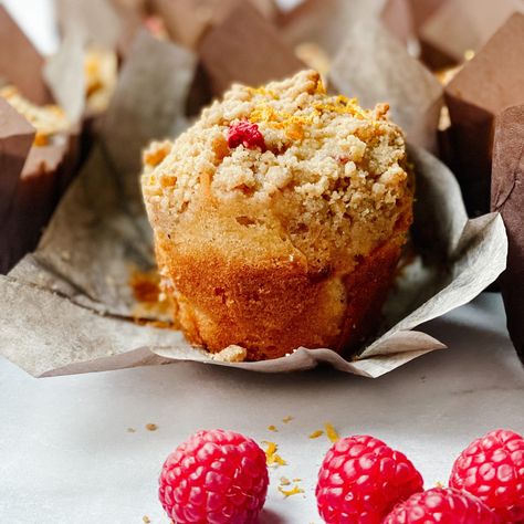 Loaded Muffins, Orange Crumble, Orange Muffin Recipe, Brunch Foods, Classic Chocolate Chip Cookies, Fruit Muffins, Raspberry Orange, Cinnamon Crumble, Orange Muffins