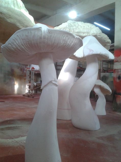 Polystyrene Craft, Foam Sculpture, Foam Factory, Styrofoam Art, Giant Mushroom, Foam Carving, Mushroom Crafts, Sculptures For Sale, Mushroom Decor