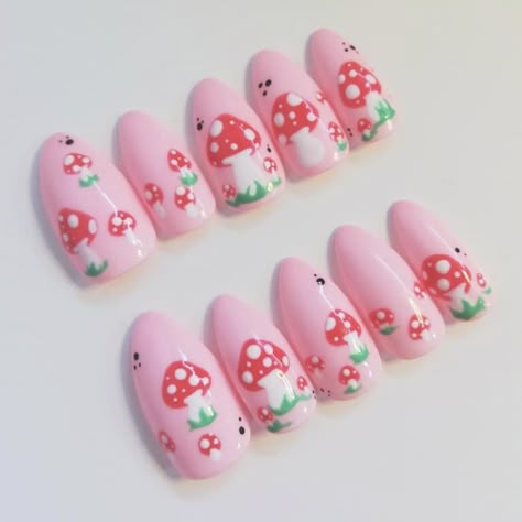 Cute Mushroom Nail Designs, Mushroom Nails Acrylic Simple, Nail Designs Mushroom, Cute Mushroom Nails, Pastel Mushroom Nails, Mushroom Fairy Nails, Mushroom Nail Art Acrylic, Mushroom And Frog Nails, Pink Mushroom Nails