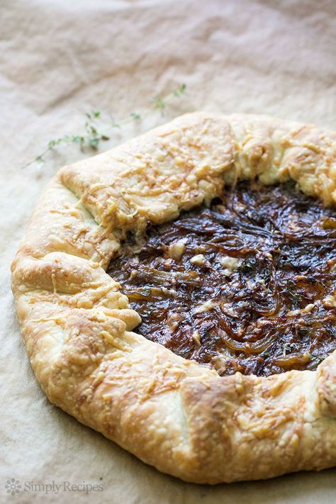 Rustic Onion Tart ~ Rustic onion tart with caramelized red onions, Gruyere cheese, and a butter crust. ~ SimplyRecipes.com Historic Recipes, Savory Pastries, Savoury Tarts, Veggie Dinners, Savoury Pies, Butter Crust, Onion Tart, Savory Pies, Veg Dishes