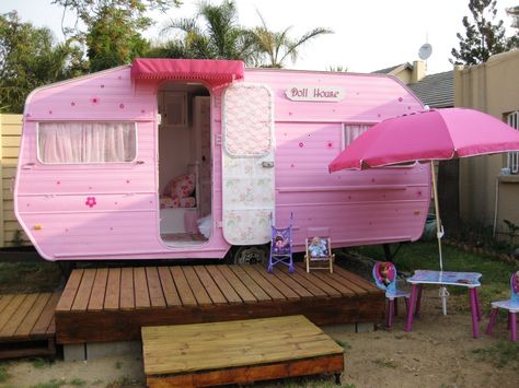 Camp Barbie, Pink Caravan, Pink Camper, Pallet Porch, Pink Trailer, Caravan Decor, Vintage Camper Remodel, Camping Set Up, Caravan Interior