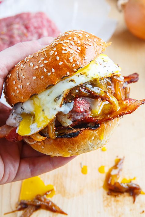 Bacon and Cheese Corned Beef Burgers with Guinness Caramelized Onions and a Fried Egg Panini Hamburger, Bacon And Cheese, Gourmet Burgers, Beef Burger, Beef Burgers, Bacon Egg, Irish Recipes, Cheese Sandwich, Burgers Sandwiches