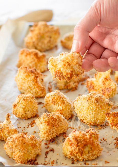 Baked Breaded Cauliflower Florets Breaded Cauliflower, Cauliflower Baked, Vegetable Cooking, Cauliflower Bread, Jo Cooks, Baked Veggies, Veggie Snacks, Baked Cauliflower, Healthier Food