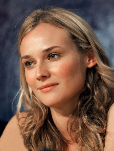 Diane Heidkrüger, Celebrity Shoes, Celebrity Faces, German Women, Diane Kruger, Modeling Career, Celebrity Pictures, Beautiful People, Hollywood