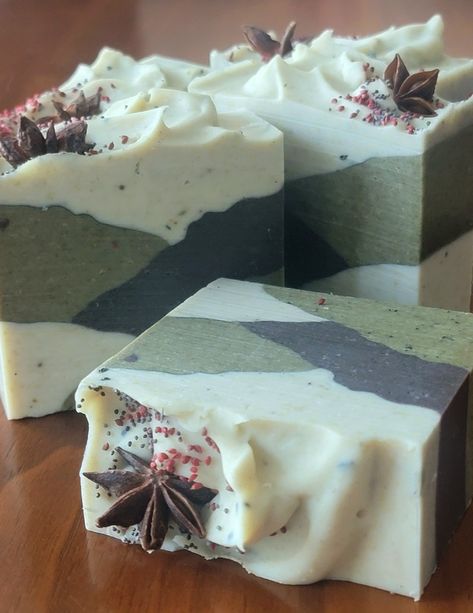 Handmade Soap Photography, Fall Soap Ideas, Handmade Soap Packaging, Soap Design Ideas, Cold Process Soap Designs, Soap Photography, Natural Colorants, Diy Sugar Scrub Recipe, Diy Soap Bars