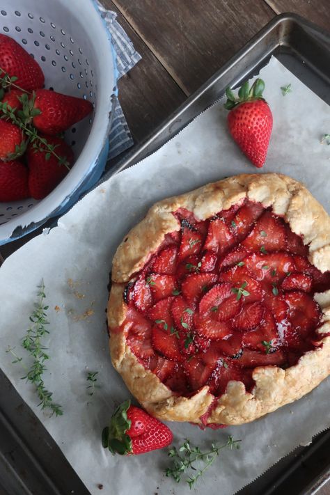 Strawberry, Thyme, and Goat Cheese Galette — accent golden Goat Cheese Galette, Cheese Galette, Strawberry Goat Cheese, Chef Boyardee, Cheese Puff Pastry, Fancy Dishes, How To Make Pie, Pie Crust Recipes, Shortcrust Pastry