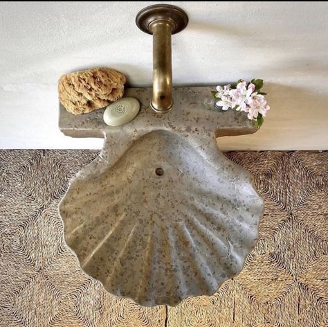 Seashell Sink, Portugal Apartment, Shell Sink, Stone Home Decor, Interior Boho, Marble Sink, Marble Sinks, The Marble, Town House