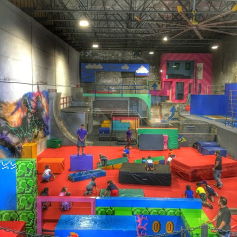 Studio Dance Room, Parkour Kids, Gym Design Ideas, Parkour Gym, Dream Playroom, Studio Dance, Dream Gym, Dance Rooms, Gym Studio